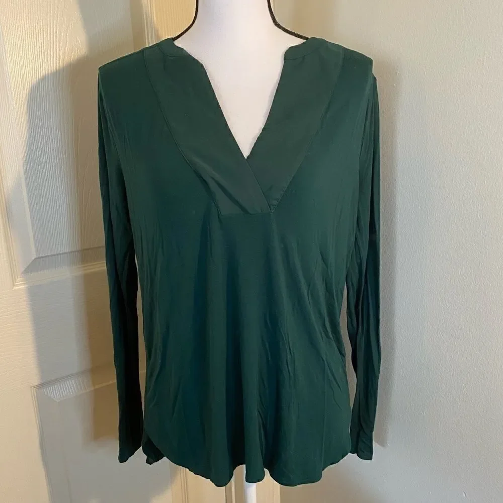 White House Black Market, emerald green blouse - Picture 1 of 7